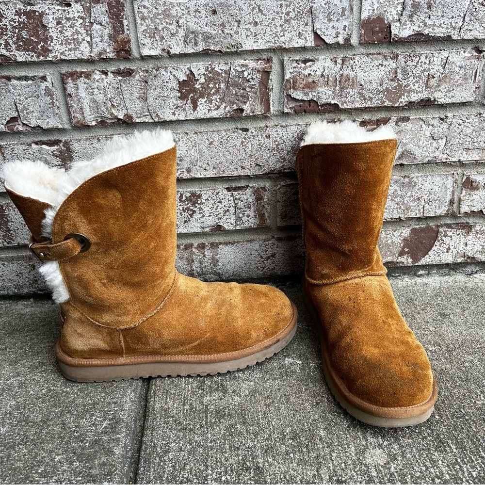 UGG Women’s Strap Boots koolaburra by ugg style number 1105792
